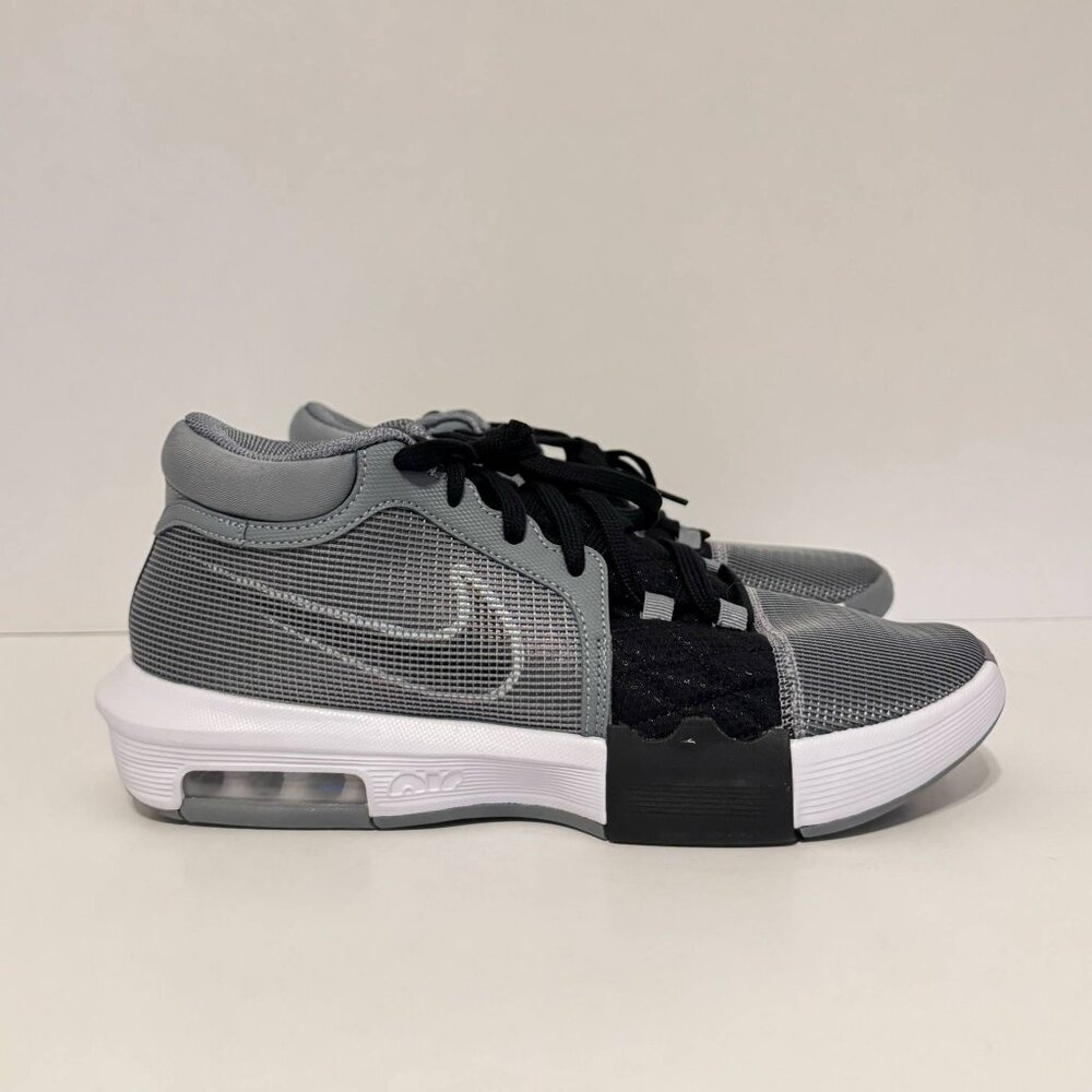 Nike LeBron Witness 8 Basketball Sneakers Size 10 Men (FB2239-004) Grey